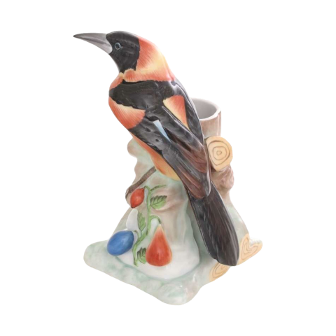 Rigó, fatörzsön